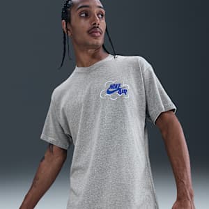 Nike Sportswear Erkek Tişörtü. Nike TR